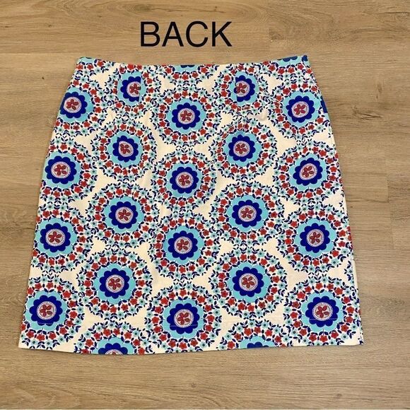 NEW RED/WHITE/BLUE FLORAL GEOMETRIC PRINT LINED SKIRT BY TALBOTS 8 - Picture 4 of 12